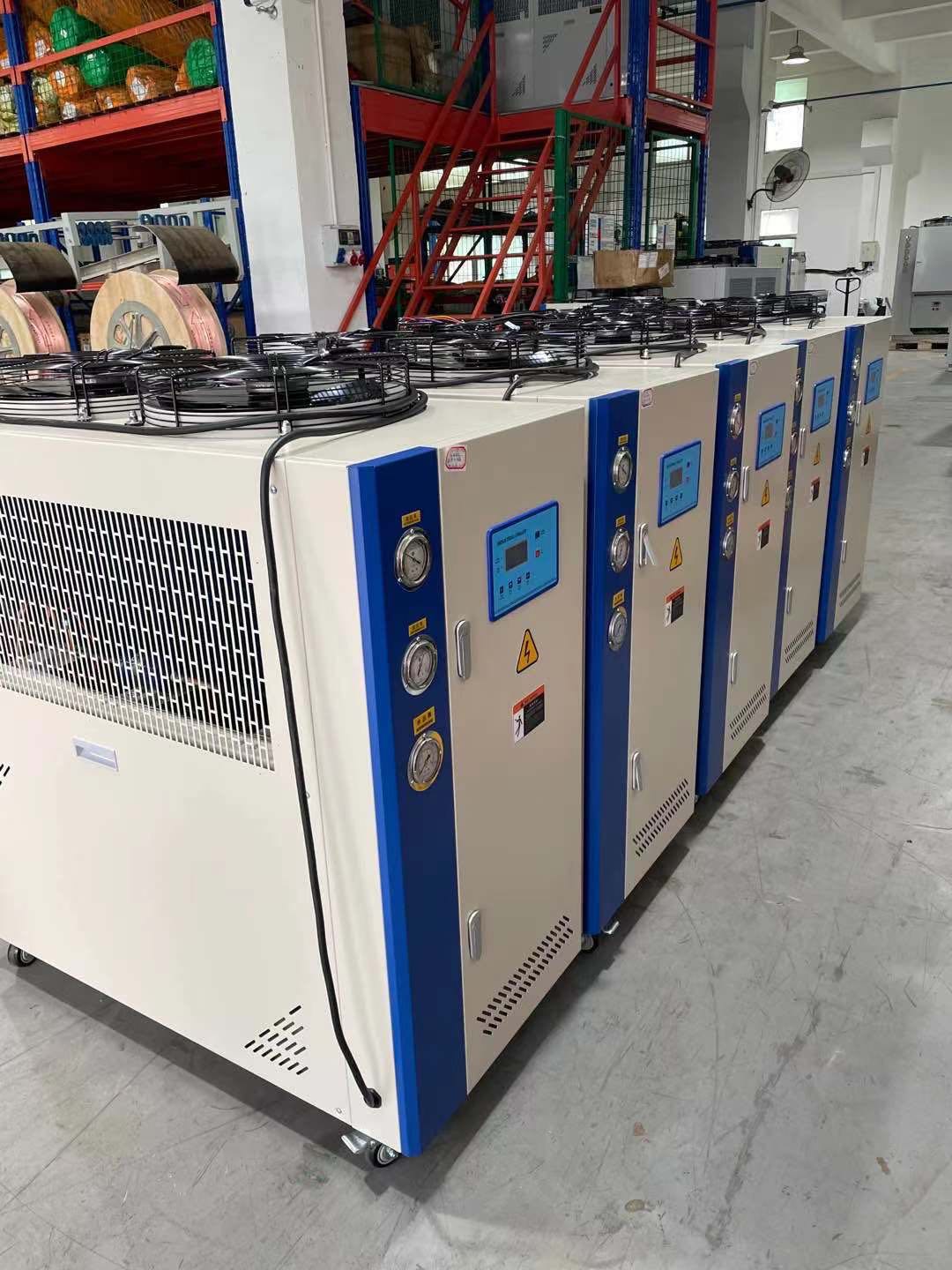 �c���C����������ˮ�C