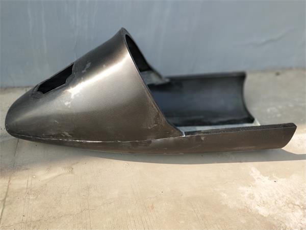 ����C(j��)�����{œ